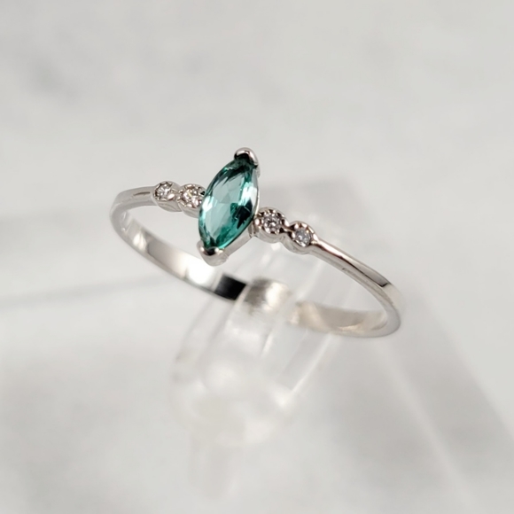 Sterling Natural 0.3ct Marquise Emerald Ring - Picture 5 of 10